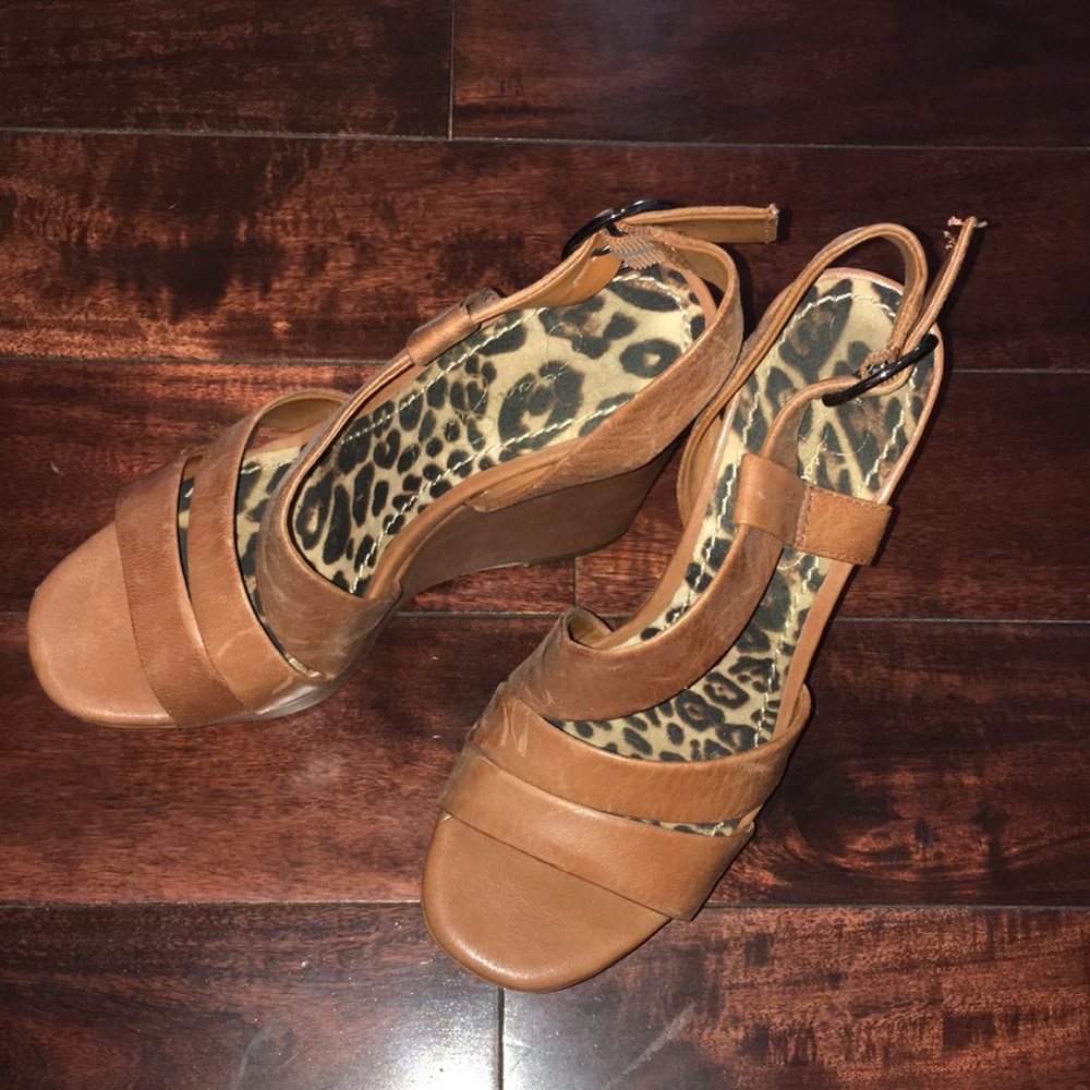 Jessica Simpson Wedges